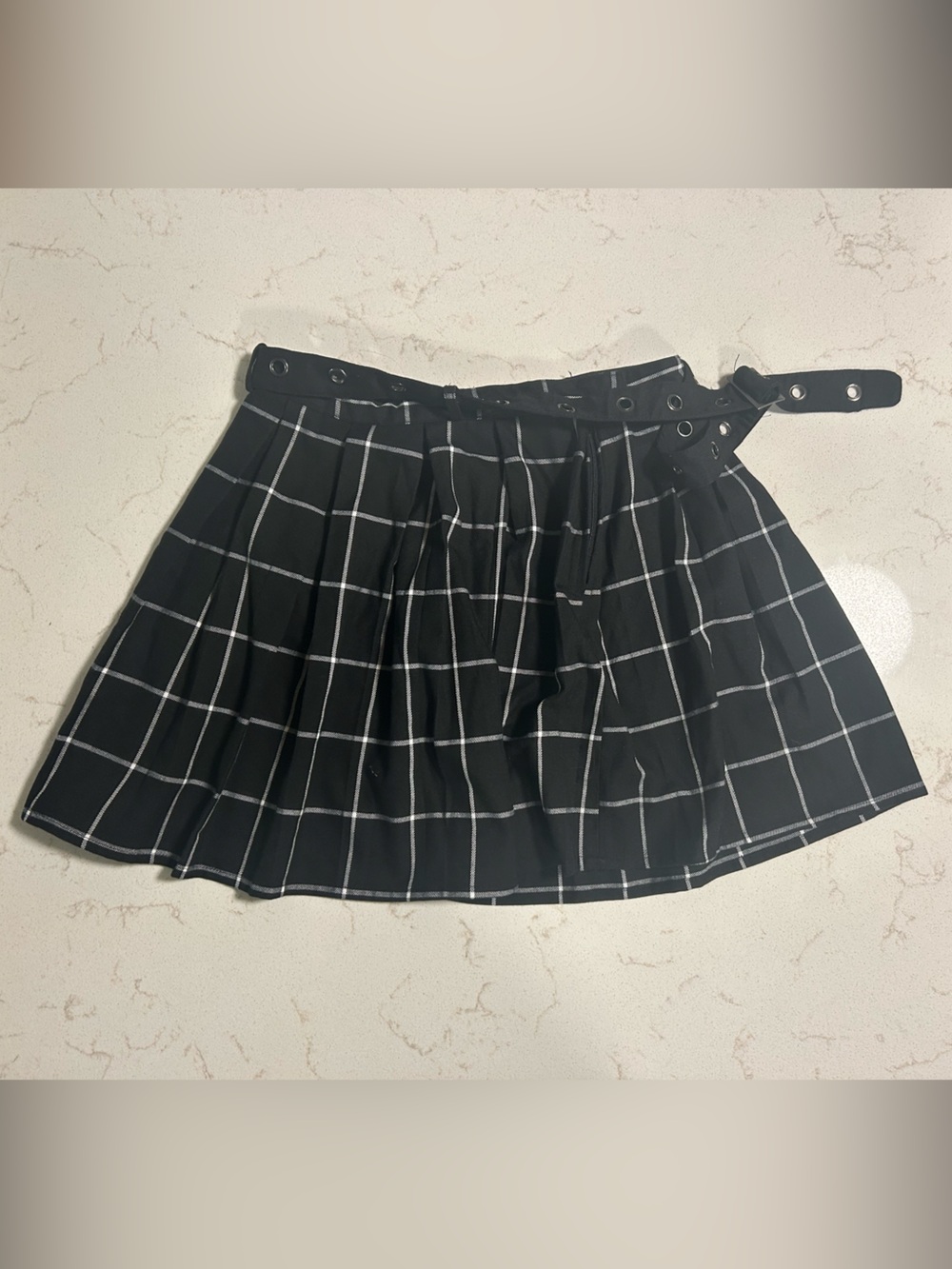 Hot Topic Black Windowpane Pleated Mini Skirt with Grommet Belt Accent